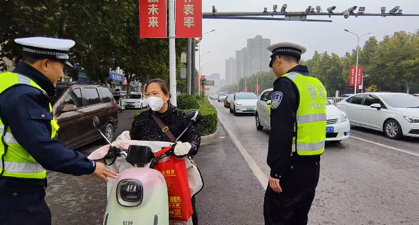 最初中國·文明臨汾 | 解放東路等路段常態(tài)化督查